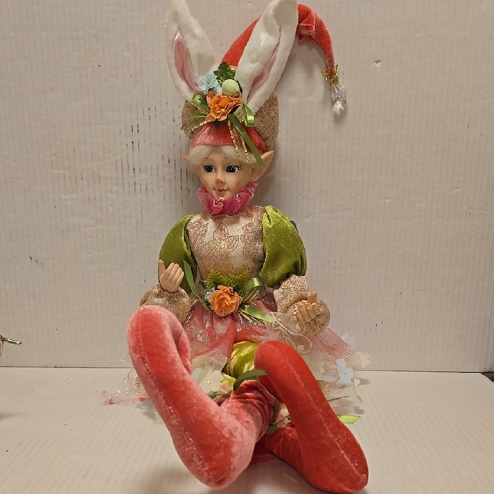 NWT Large Cynthia Rowley Festive Easter Elf with Red and Green Outfit